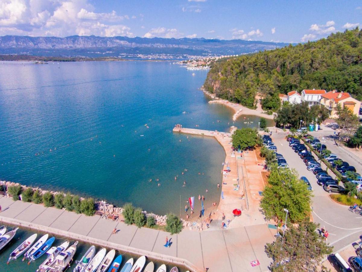 Apartment Luka Dobrinj Zewnętrze zdjęcie